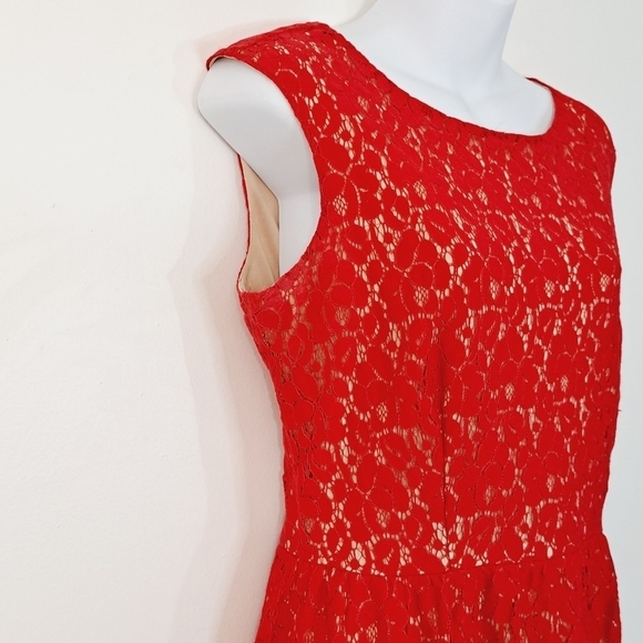 Enfocus Studio Red Lace open Back Cocktail Dress - Picture 4 of 8